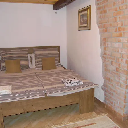 Nádasház Apartmán *
